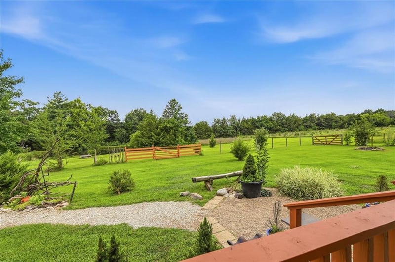 19211 Beattie Rd, Pleasant Hill, MO 64080