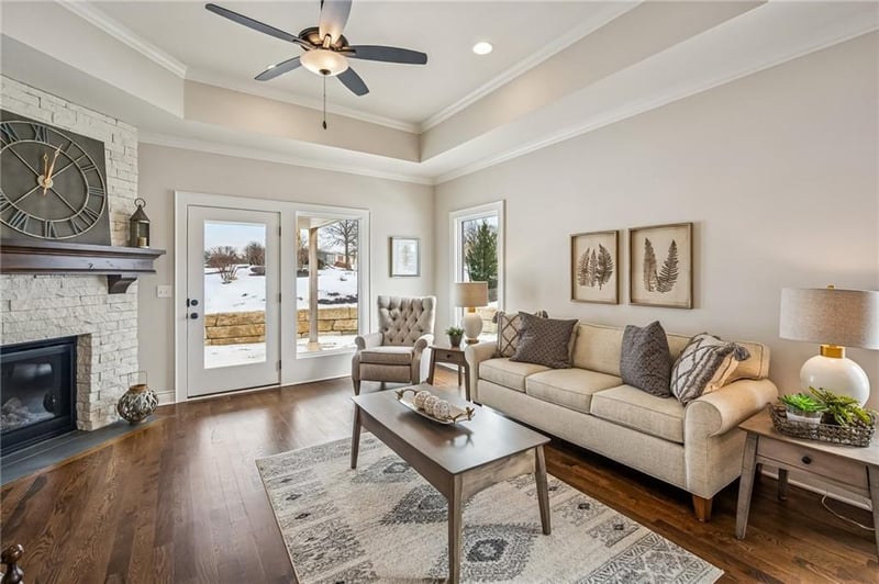 11413 Waterford Dr, Olathe, KS 66061