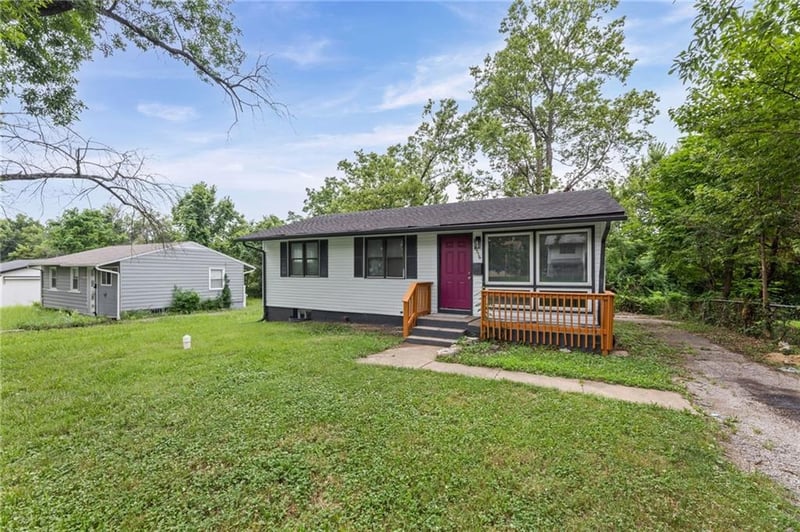 4516 Jackson Ave, Kansas City, MO 64130