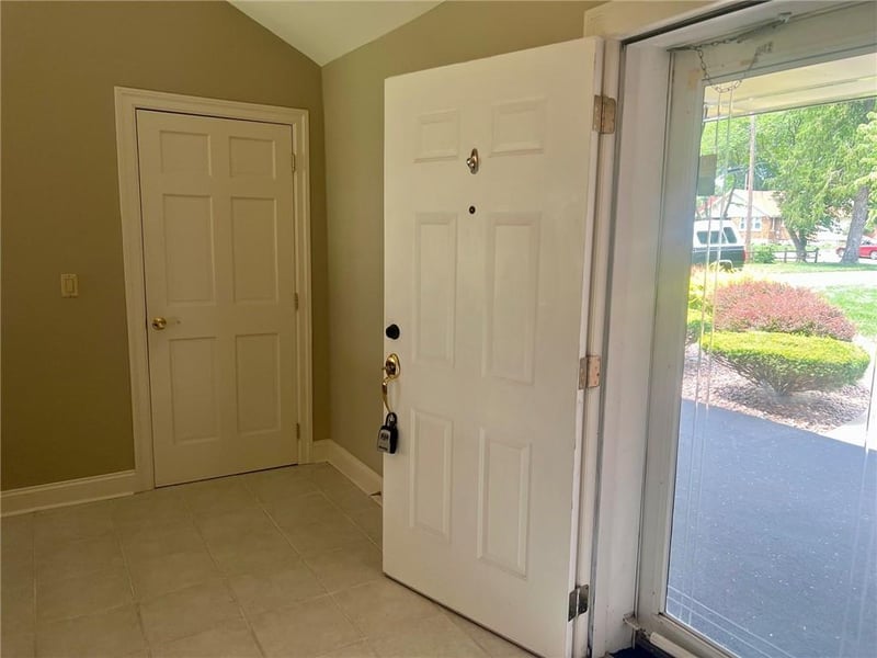 12109 E 49th Ter, Kansas City, MO 64133