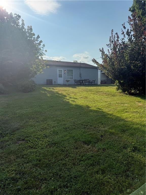3303 Sioux Ln, St Joseph, MO 64503