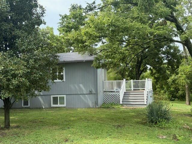 708 W 7th St W, Waverly, KS 66871