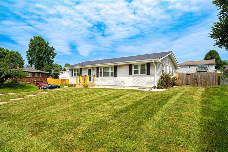 3101 33rd Ter, St Joseph, MO 64503