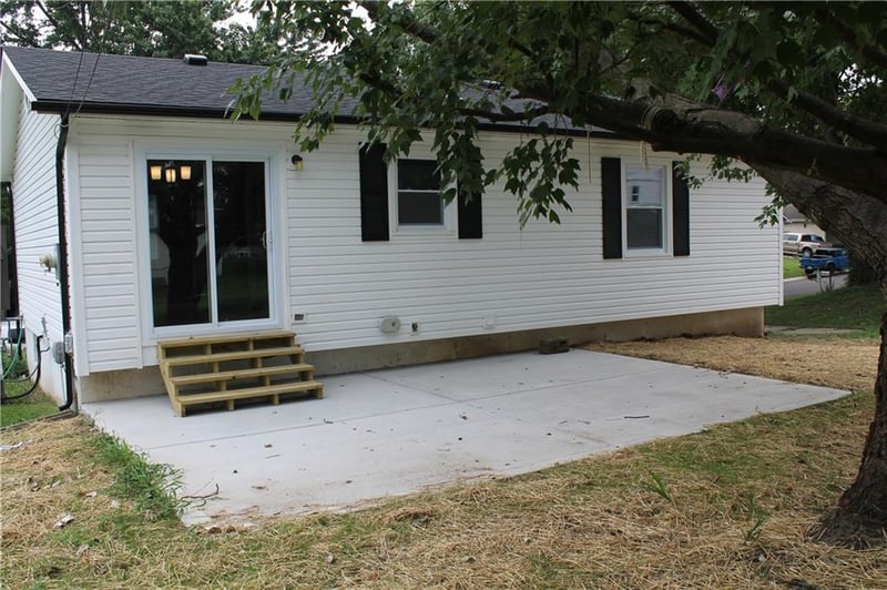 1604 Emery St, Independence, MO 64050