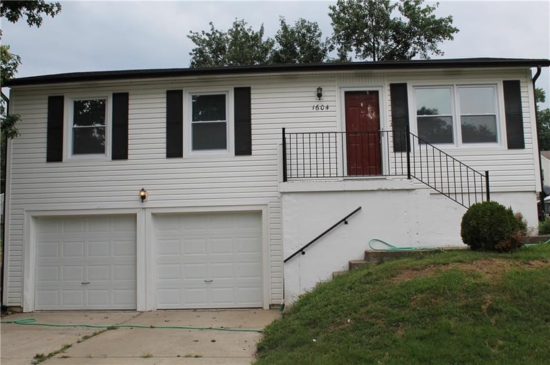 1604 Emery St, Independence, MO 64050