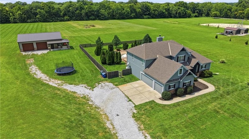 17522 Rock Island Rd, Pleasant Hill, MO 64080