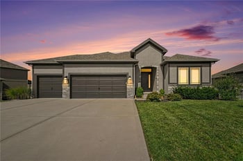 10824 N Crystal Ave, Kansas City, MO 64153