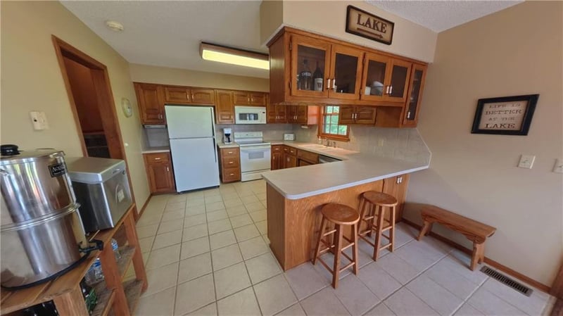 107 Lighthouse Point, Gallatin, MO 64640