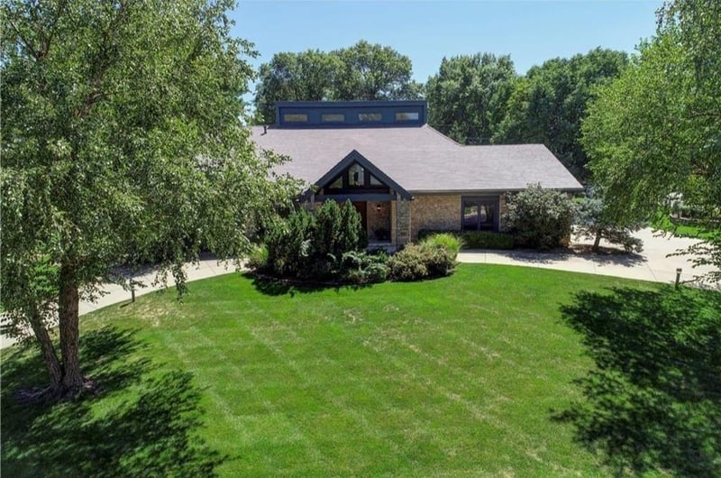12639 Juniper Cir, Leawood, KS 66209