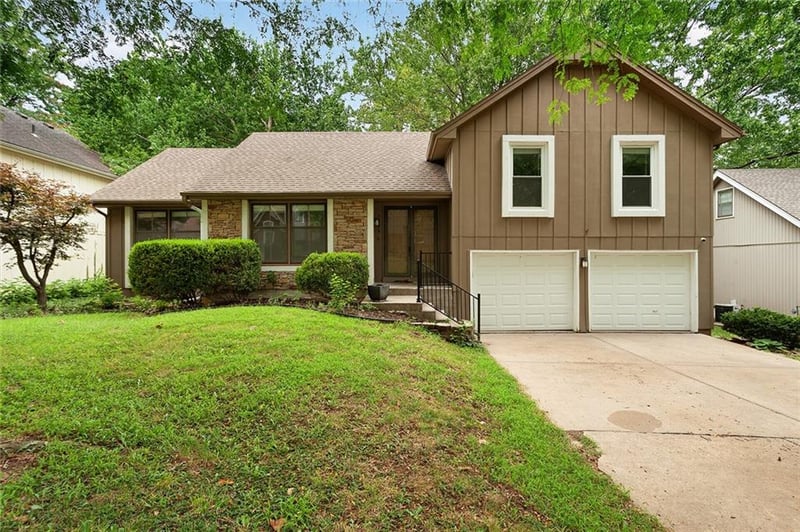 7806 Caenen St, Lenexa, KS 66216