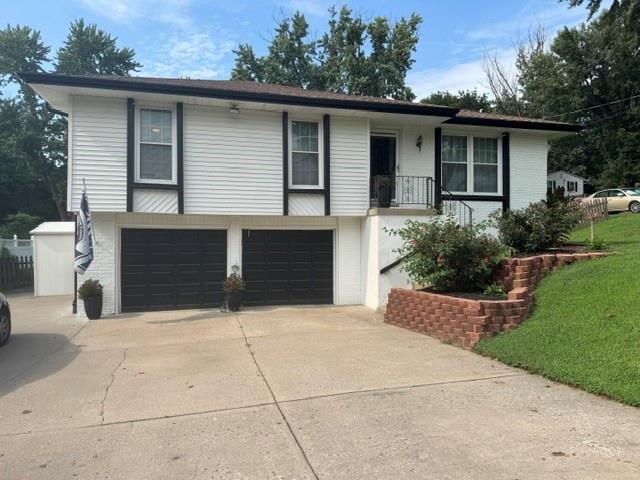 4744 38th St, Kansas City, MO 64117