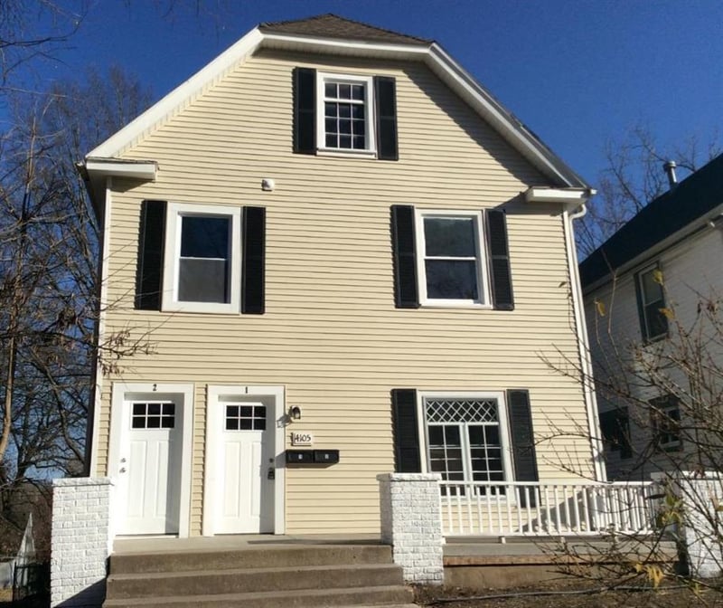 4105 Oak St, Kansas City, MO 64111