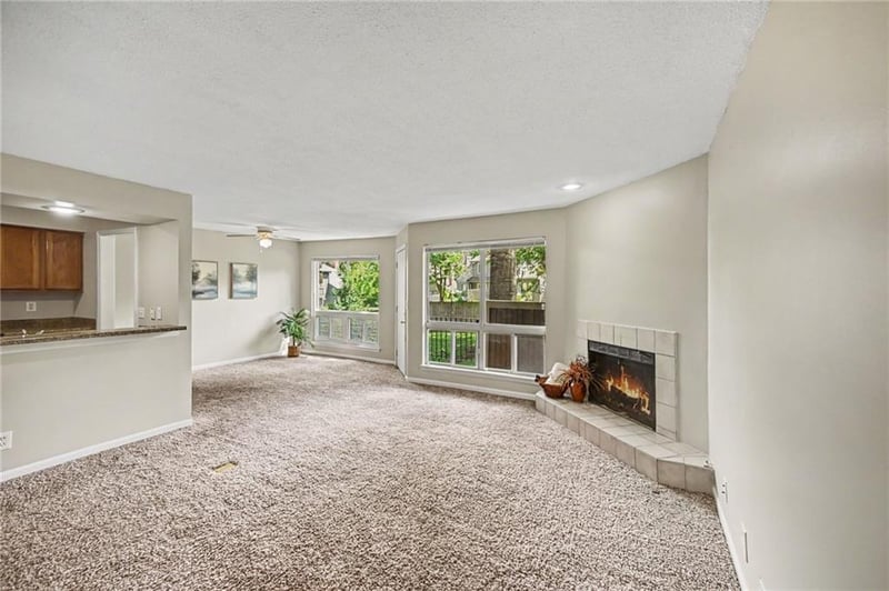 11216 Nieman Rd #101, Overland Park, KS 66210