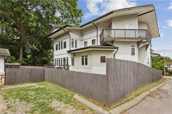 3820 Wyoming St, Kansas City, MO 64111