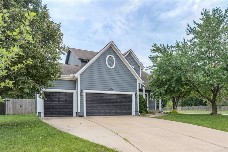 14902 Horton St, Overland Park, KS 66223