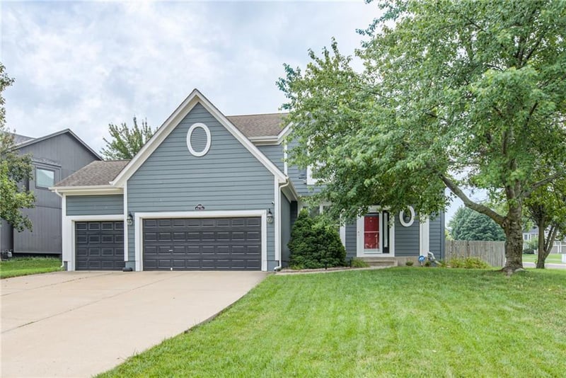 14902 Horton St, Overland Park, KS 66223