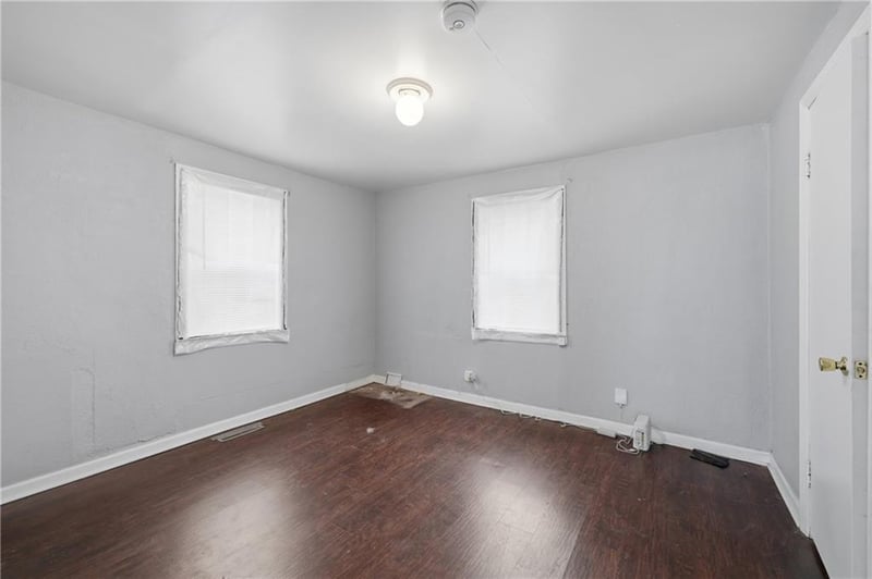 516 SW 13 St, Blue Springs, MO 64015