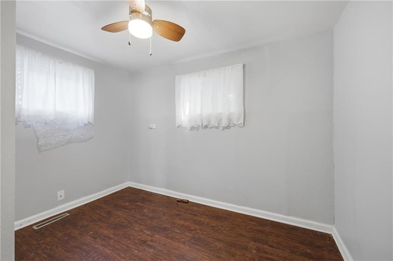 516 SW 13 St, Blue Springs, MO 64015
