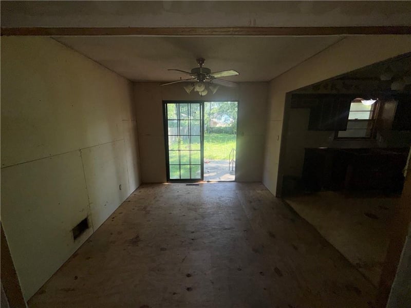 509 Westminister Rd, Blue Springs, MO 64014