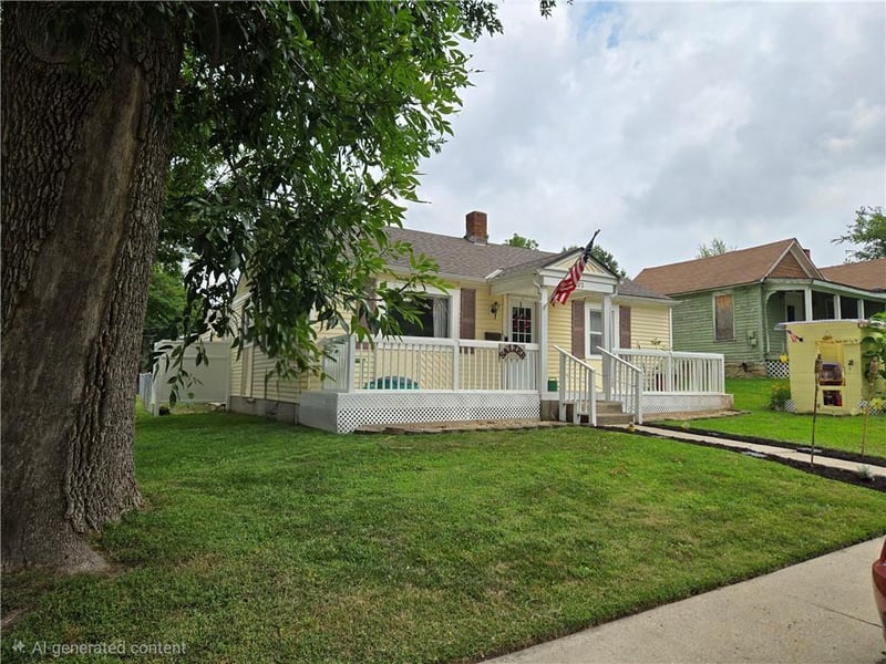 403 6th St, Cameron, MO 64429