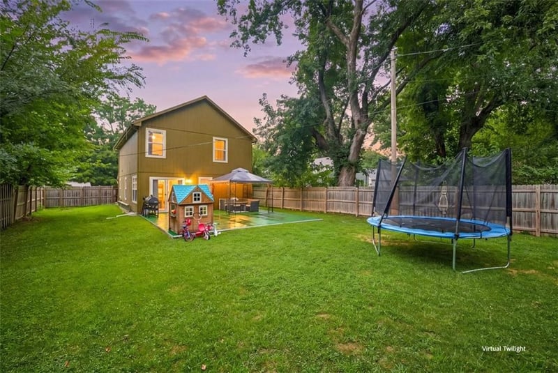 300-B N Buchanan St, Olathe, KS 66061