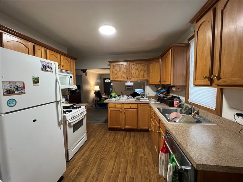 3745 Indiana Ave, Kansas City, MO 64117
