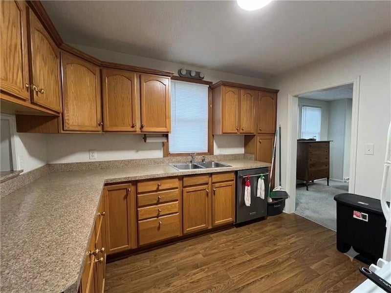 3745 Indiana Ave, Kansas City, MO 64117