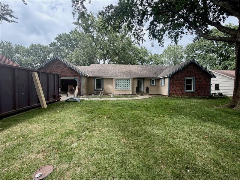 7700 98th Ter, Overland Park, KS 66212