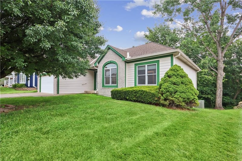 7723 Conant Ave, Kansas City, MO 64152