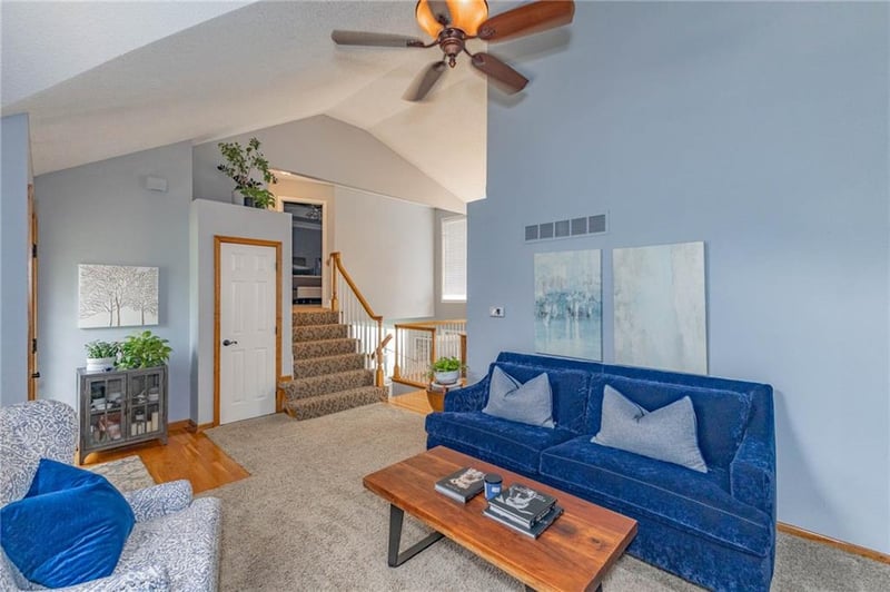 7022 Hickory St, Kansas City, MO 64118