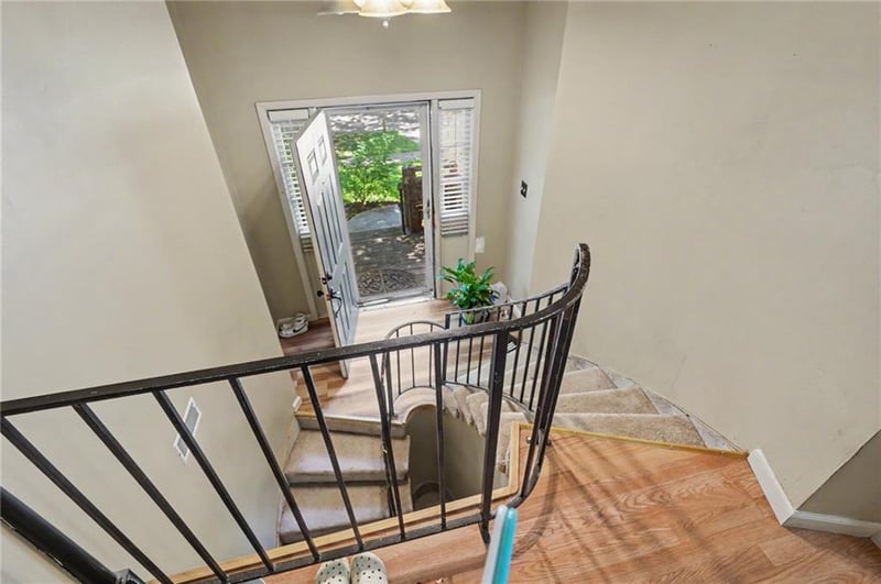 2920 Yellowstone Dr, Lawrence, KS 66047