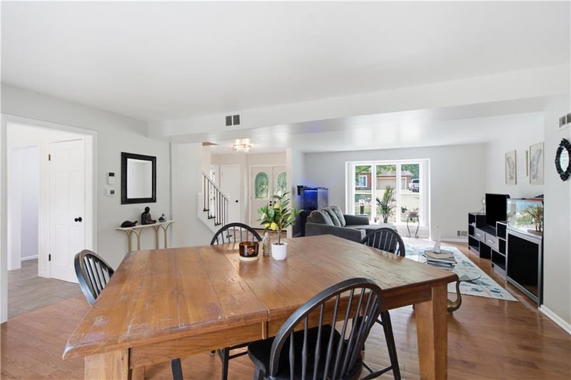 12739 Overbrook Rd, Leawood, KS 66209