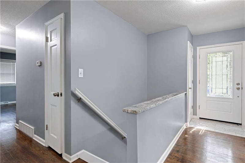 7404 Willow Ave, Raytown, MO 64133