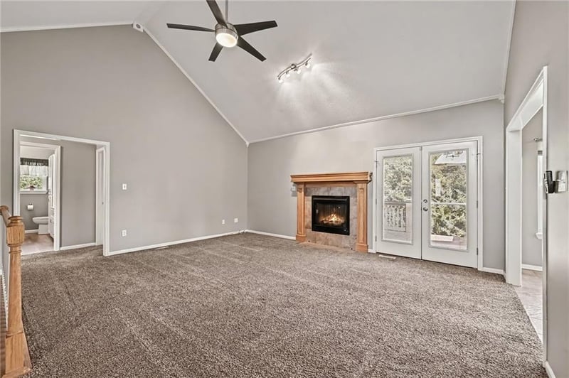 16502 Dana Ln, Leavenworth, KS 66048