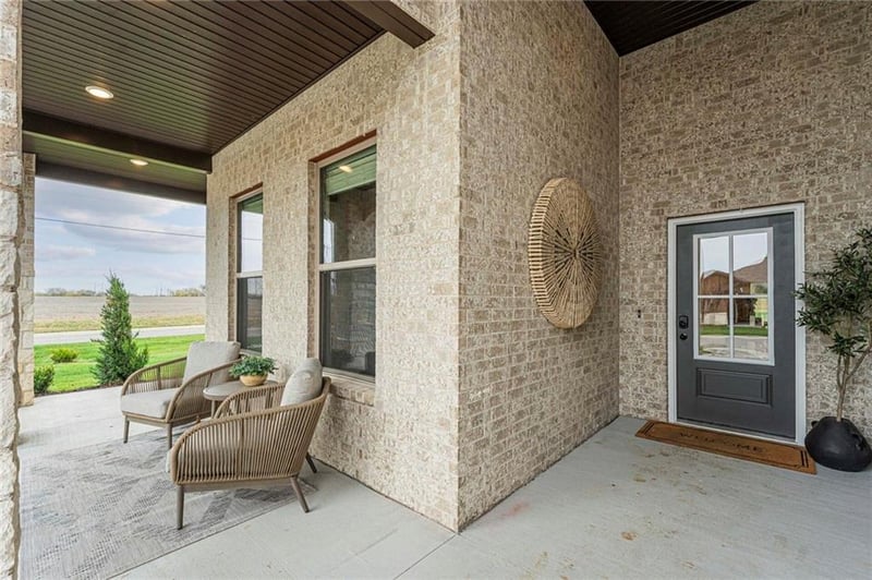 18510 195th Ter, Spring Hill, KS 66083