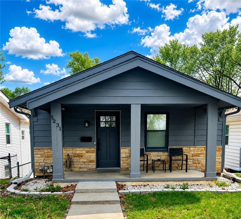 5231 Gladstone Blvd, Kansas City, MO 64123