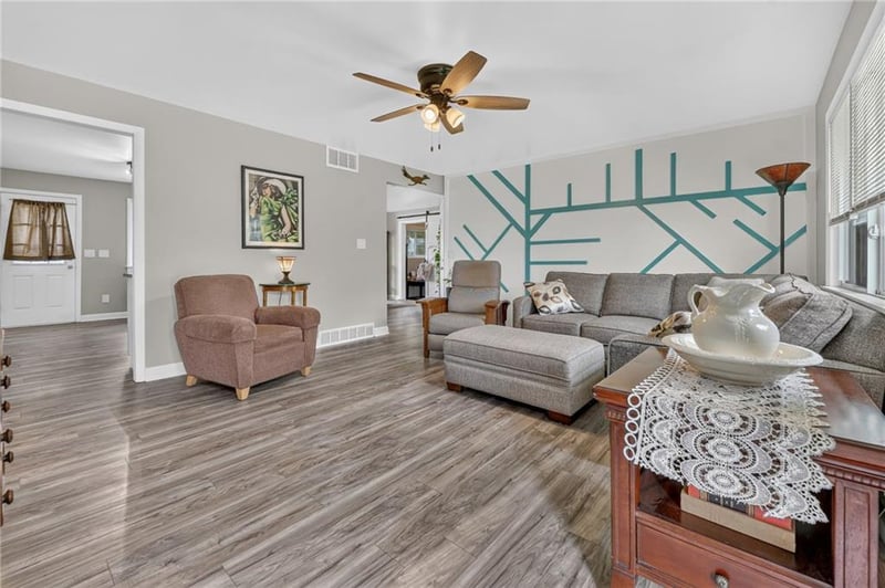 13021 E 40th Ter S, Independence, MO 64055