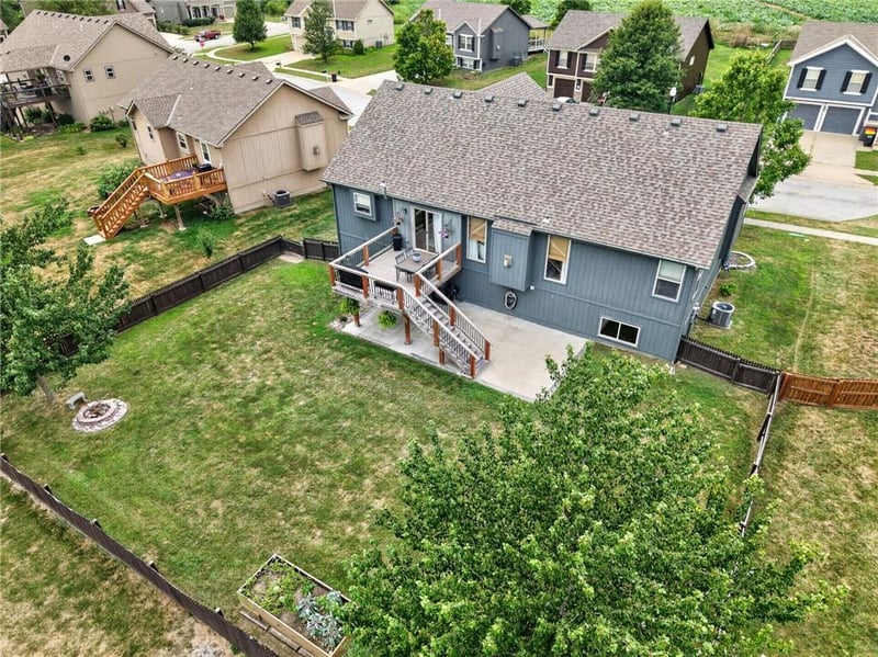 901 Birch St, Kearney, MO 64060
