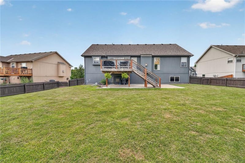 901 Birch St, Kearney, MO 64060