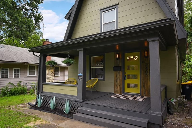 2403 69th Ter, Kansas City, MO 64132
