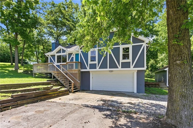 4211 Leavenworth Rd, Kansas City, KS 66104
