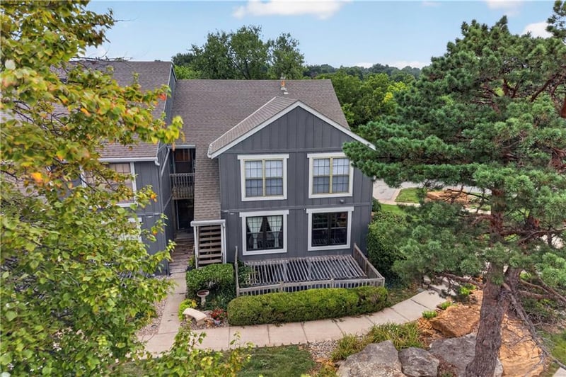 12726 110th Ter, Overland Park, KS 66210