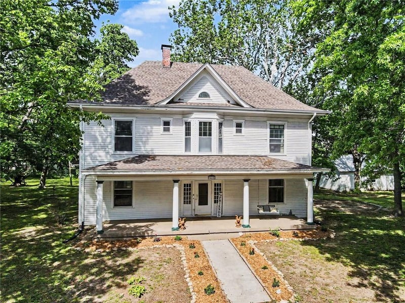 405 Fifth St, Camden Point, MO 64018