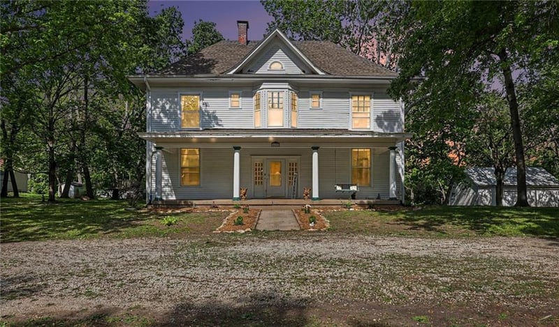 405 Fifth St, Camden Point, MO 64018