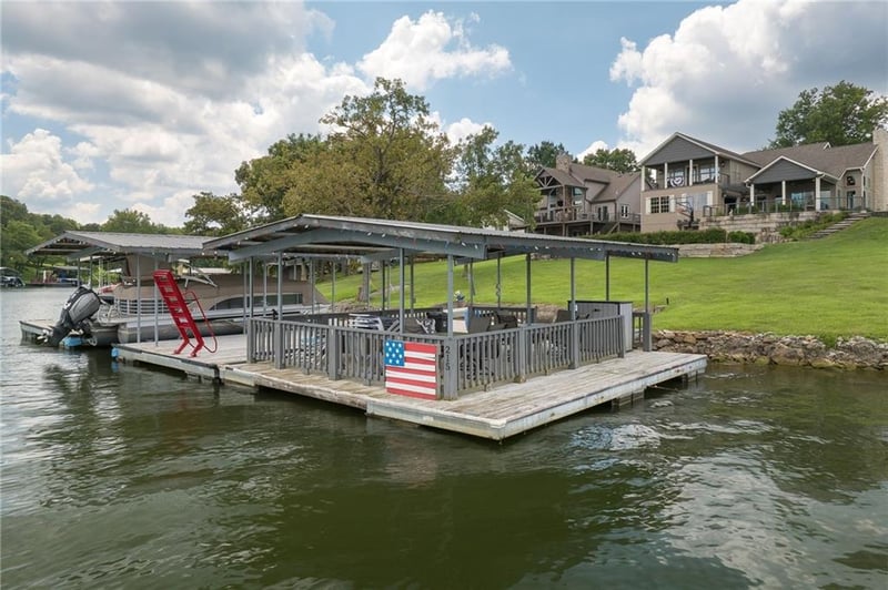 560 Lake Viking Ter, Gallatin, MO 64640