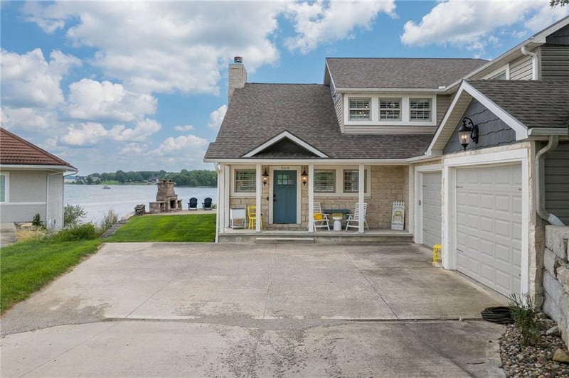 560 Lake Viking Ter, Gallatin, MO 64640