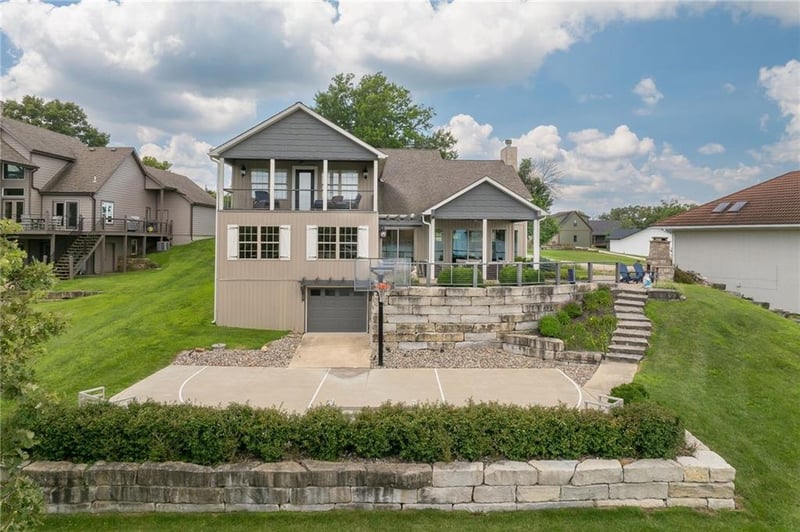 560 Lake Viking Ter, Gallatin, MO 64640