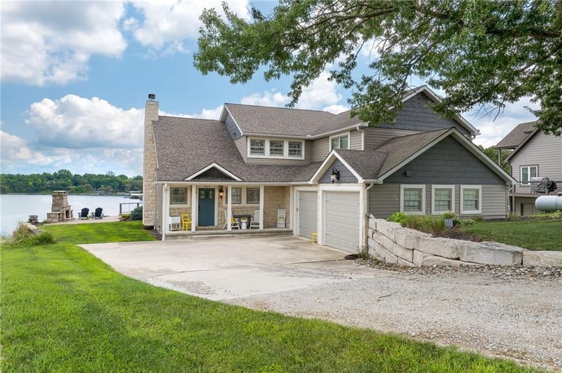 560 Lake Viking Ter, Gallatin, MO 64640