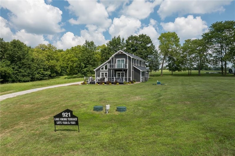 921 Lake Viking Ter, Altamont, MO 64640