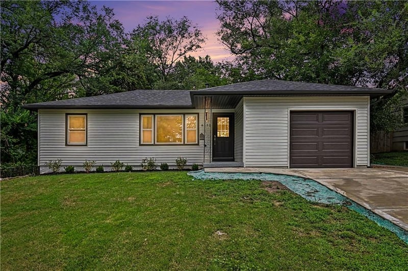 6132 Haskell Ave, Kansas City, KS 66104